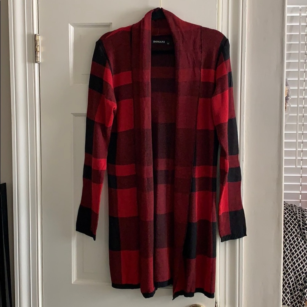Domani Black & Red Plaid XL Cardigan